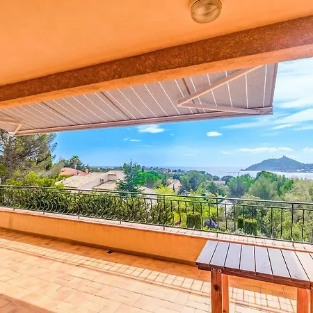 Апартаменты Domaine De La Bastide D'a *