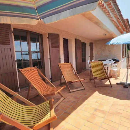 Апартаменты Domaine De La Bastide D'a *